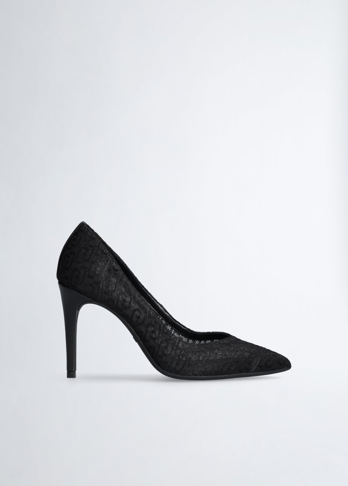 Lace court shoes black 35